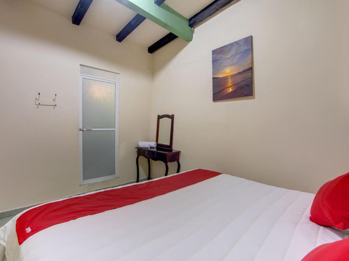 Oyo Hotel Casa Ada 지와타네호 외부 사진