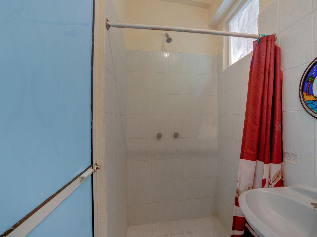 Oyo Hotel Casa Ada 지와타네호 외부 사진